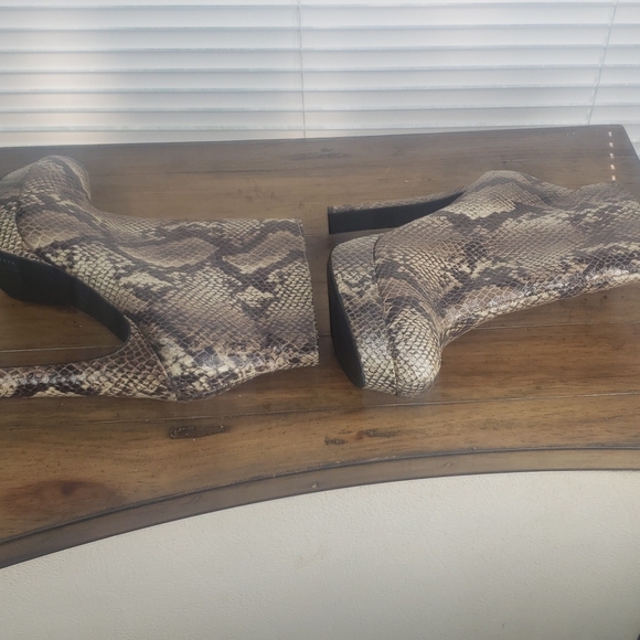 Mossimo - Picture 6 of 6